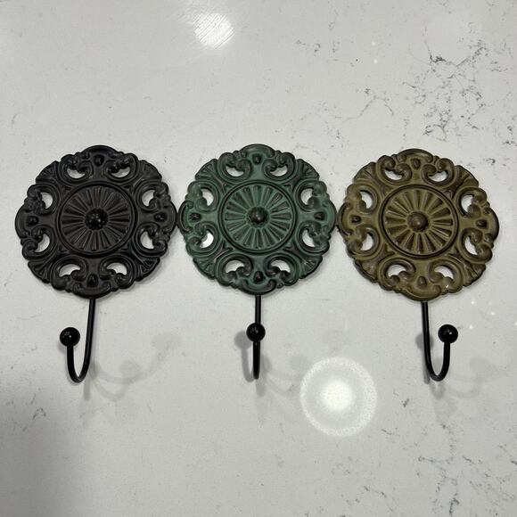 Three Medallion Key Wall Hook Rack, Brown, Green, & Gold Hanging Wall Art - Picture 2 of 11